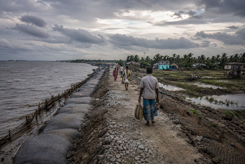 kakdwip Cyclones and Survival